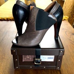 Alaia size 38 with box